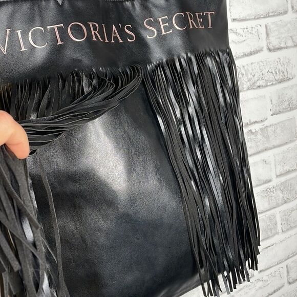 Victoria’s Secret Faux Leather Fringe Tote Bag Large - Picture 3 of 9